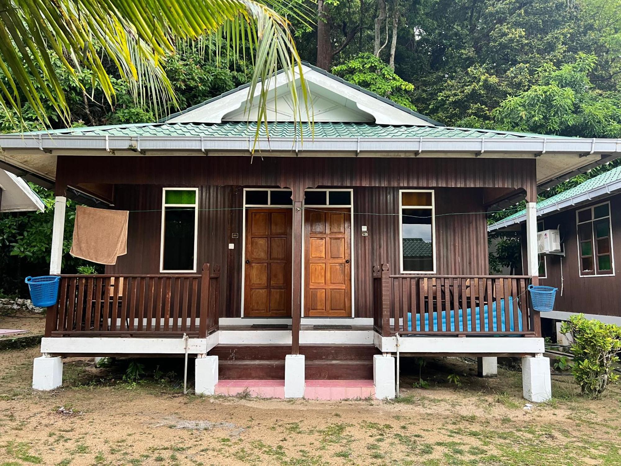 Mama'S Chalet Pulau Perhentian Besar Kampong Pasir Hantu ภายนอก รูปภาพ